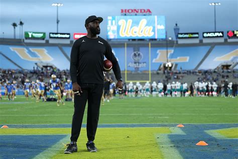 DeShaun Foster makes head coaching debut in UCLA's first .
